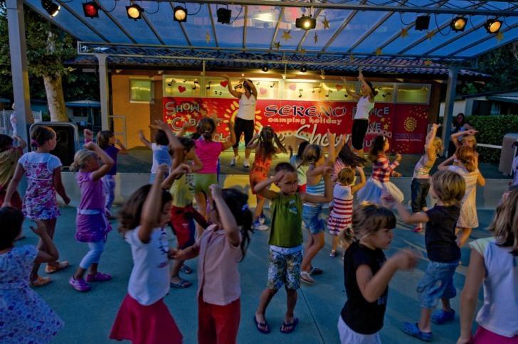 Sereno Camping Holiday Moniga del Garda ภายนอก รูปภาพ