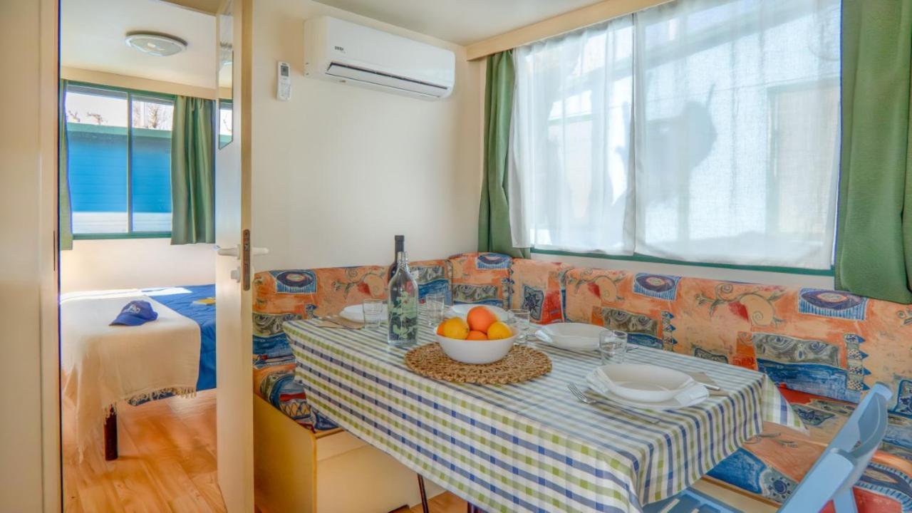 Sereno Camping Holiday Moniga del Garda ภายนอก รูปภาพ